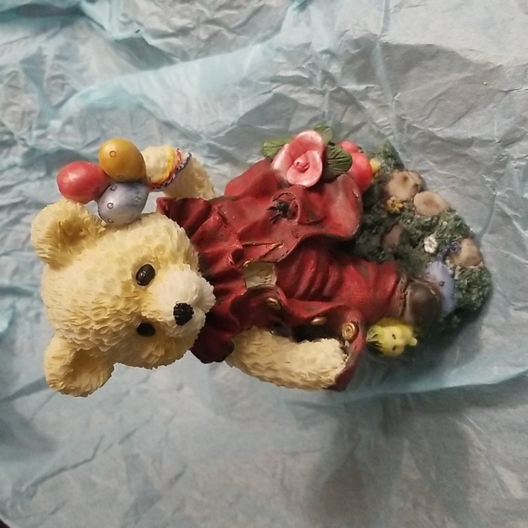 Small teddy bear figure with balloons EUC - Picture 1 of 4